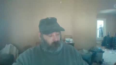 Snapshot of cre9876 chatting on 01/18/25, 06:10 alway horny online show from 01/18/25, 06:10