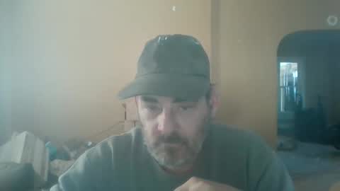 Snapshot of cre9876 chatting on 03/01/25, 04:22 alway horny online show from 03/01/25, 04:22