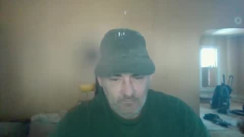 Snapshot of cre9876 chatting on 11/11/25, 06:30 alway horny online show from 11/11/25, 06:30