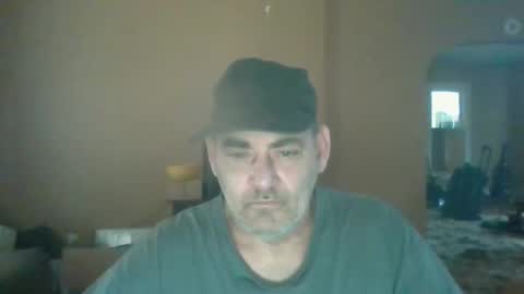 Snapshot of cre9876 chatting on 03/12/26, 08:04 alway horny online show from 03/12/26, 08:04