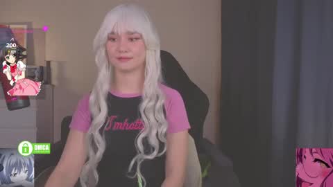 Snapshot of creammeow chatting on 05/14/26, 02:40 Alina online show from 05/14/26, 02:40