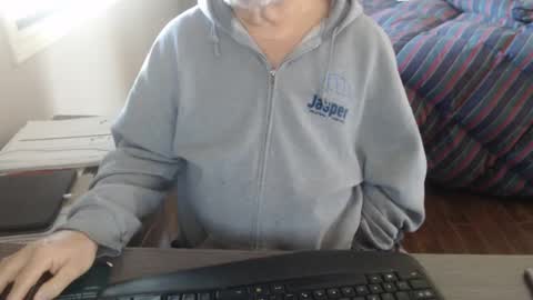 Creamormilk online show from 10/03/25, 03:42