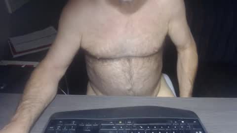 Creamormilk online show from 10/25/25, 09:06