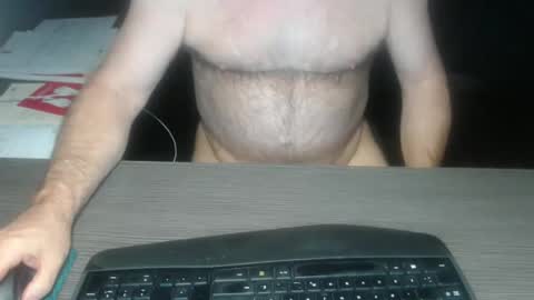 Creamormilk online show from 11/16/25, 09:26