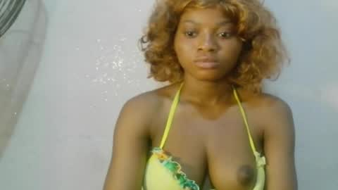 Snapshot of creamy_babyx chatting on 05/19/26, 11:22 Creamy babyx online show from 05/19/26, 11:22