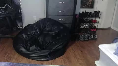 Sylvia online show from 02/02/25, 05:32