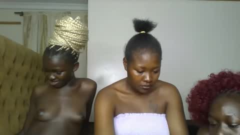 Snapshot of creamy_pie1 chatting on 02/16/26, 06:53 creamy_pie1 online show from 02/16/26, 06:53