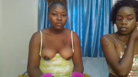 Snapshot of creamy_pie1 chatting on 03/19/26, 12:42 creamy_pie1 online show from 03/19/26, 12:42