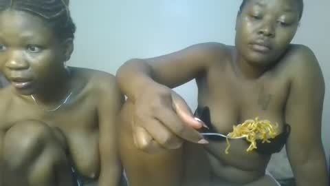 Snapshot of creamy_pie1 chatting on 04/16/26, 10:16 creamy_pie1 online show from 04/16/26, 10:16