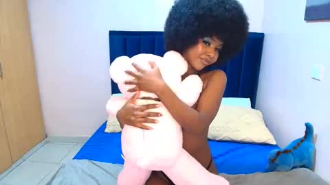 queen online show from 02/28/26, 02:51