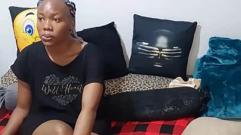 creamyhub online show from 10/07/25, 08:00