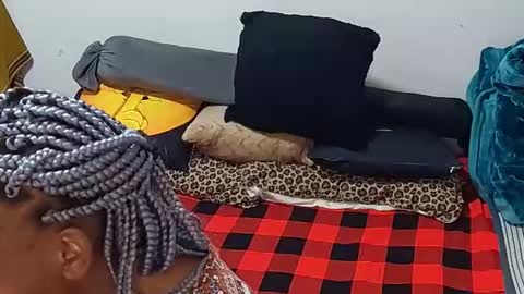 creamyhub online show from 10/16/25, 08:37