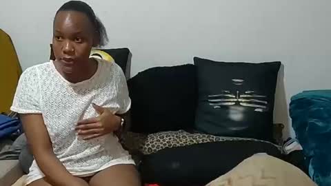 creamyhub online show from 11/08/25, 07:19