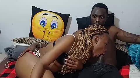 creamyhub online show from 11/21/25, 07:18