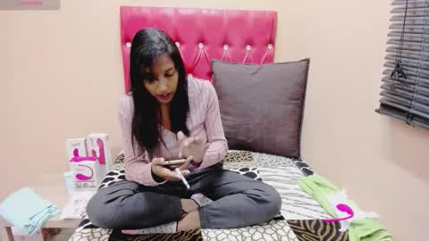 Snapshot of creamyindian4u chatting on 05/30/26, 05:48 creamyindian4u online show from 05/30/26, 05:48