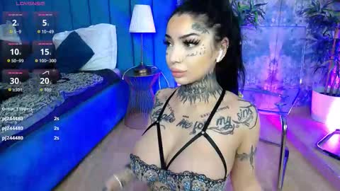 Sophie online show from 02/06/26, 07:45