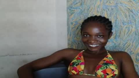 creamyxsugar online show from 09/28/25, 12:21