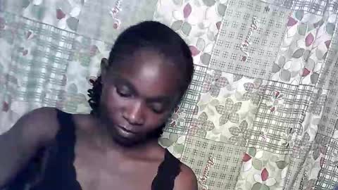 Snapshot of creamyxsugar chatting on 10/28/25, 07:05 creamyxsugar online show from 10/28/25, 07:05