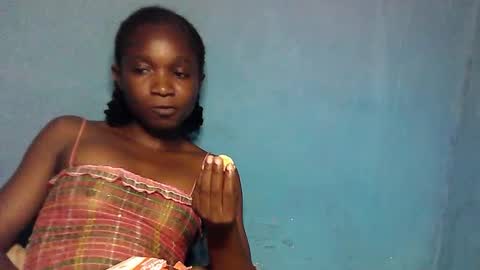 Snapshot of creamyxsugar chatting on 11/04/25, 06:51 creamyxsugar online show from 11/04/25, 06:51