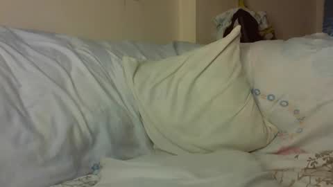 Snapshot of creamyy_pussy chatting on 10/10/25, 08:19 creamyy_pussy online show from 10/10/25, 08:19