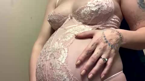 Snapshot of creative_k chatting on 12/19/25, 08:27 Breed me daddy online show from 12/19/25, 08:27