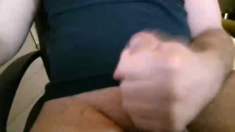 Snapshot of creator8871 chatting on 04/07/26, 01:22 creator8871 online show from 04/07/26, 01:22