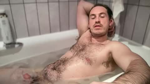 Snapshot of creed271058 chatting on 03/05/26, 08:05 creed271058 online show from 03/05/26, 08:05