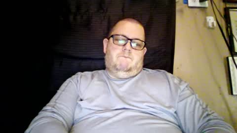 Snapshot of creeeping_death chatting on 12/04/24, 09:24 The hopeless romantic online show from 12/04/24, 09:24