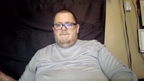 Snapshot of creeeping_death chatting on 12/14/24, 08:51 The hopeless romantic online show from 12/14/24, 08:51