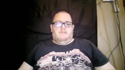 Snapshot of creeeping_death chatting on 12/29/24, 08:04 The hopeless romantic online show from 12/29/24, 08:04