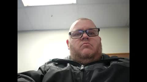 Snapshot of creeeping_death chatting on 01/24/25, 04:59 The hopeless romantic online show from 01/24/25, 04:59