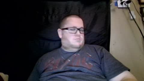 Snapshot of creeeping_death chatting on 01/28/25, 08:15 The hopeless romantic online show from 01/28/25, 08:15