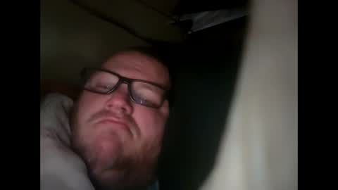 Snapshot of creeeping_death chatting on 01/29/25, 04:30 The hopeless romantic online show from 01/29/25, 04:30