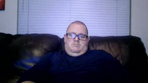 Snapshot of creeeping_death chatting on 02/19/25, 11:38 The hopeless romantic online show from 02/19/25, 11:38