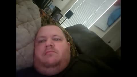 Snapshot of creeeping_death chatting on 02/22/25, 08:09 The hopeless romantic online show from 02/22/25, 08:09