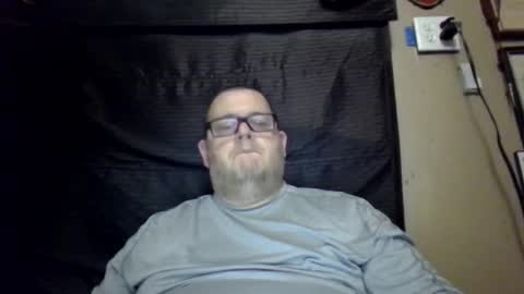 Snapshot of creeeping_death chatting on 02/27/25, 10:04 The hopeless romantic online show from 02/27/25, 10:04