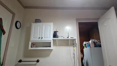 Snapshot of creeeping_death chatting on 10/03/25, 11:13 The hopeless romantic online show from 10/03/25, 11:13