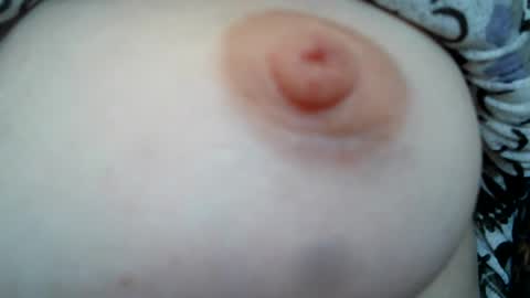 Snapshot of cremina chatting on 02/26/25, 01:41 cremina online show from 02/26/25, 01:41