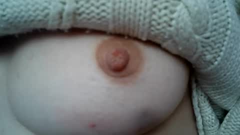 Snapshot of cremina chatting on 03/25/26, 12:11 cremina online show from 03/25/26, 12:11