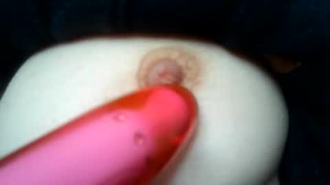 Snapshot of cremina chatting on 04/18/26, 10:08 cremina online show from 04/18/26, 10:08