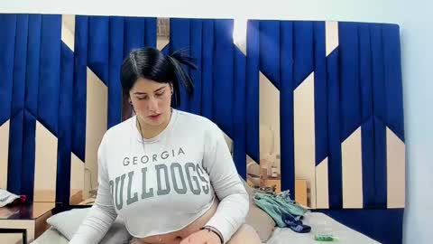 Criistaal   online show from 03/08/25, 08:33