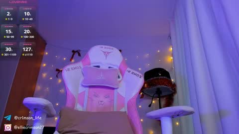 Snapshot of crimson_baby chatting on 01/13/25, 09:52 crimson baby online show from 01/13/25, 09:52