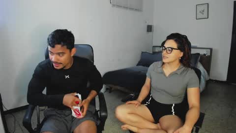 Snapshot of crimson_heart chatting on 01/10/25, 10:04 Crimson heart online show from 01/10/25, 10:04