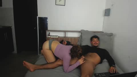 Snapshot of crimson_heart chatting on 01/31/25, 01:33 Crimson heart online show from 01/31/25, 01:33