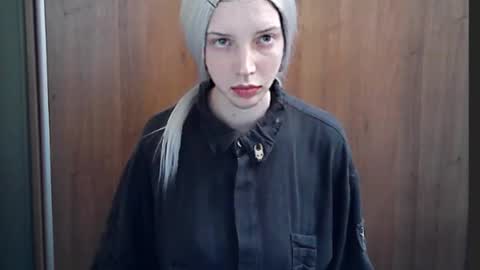 Snapshot of crimson_lady6 chatting on 05/20/26, 06:14 crimson_lady6 online show from 05/20/26, 06:14