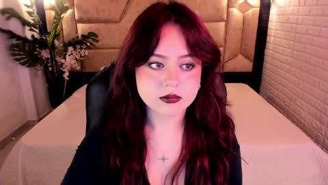 Snapshot of crimson_tati chatting on 05/08/26, 04:51 Tatiana online show from 05/08/26, 04:51