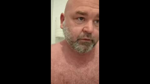 Snapshot of crippy4x4420 chatting on 04/15/26, 11:39 W online show from 04/15/26, 11:39