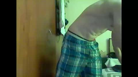 Snapshot of cris2428 chatting on 01/09/25, 02:51 cris2428 online show from 01/09/25, 02:51