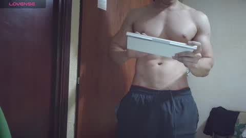 cris2428 online show from 10/31/25, 04:02