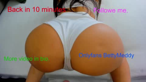 Gold Couple online show from 03/26/26, 08:20